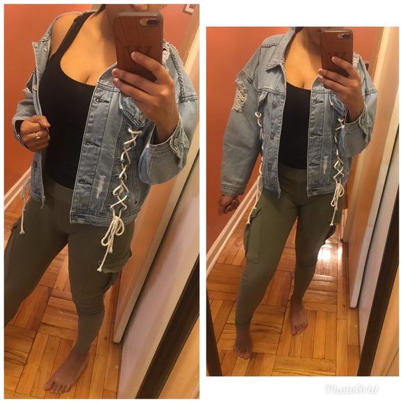 light denim jacket distress size small left - Picture 4 of 6